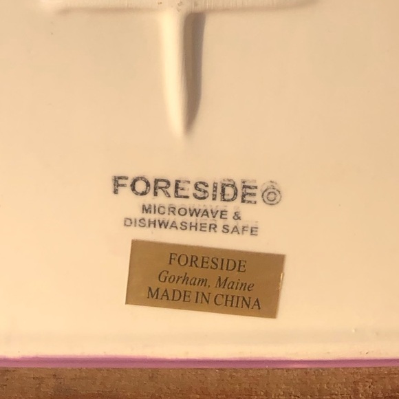 Hand Painted Carrots on Purple Square Ceramic Dish by Foreside - Picture 3 of 3